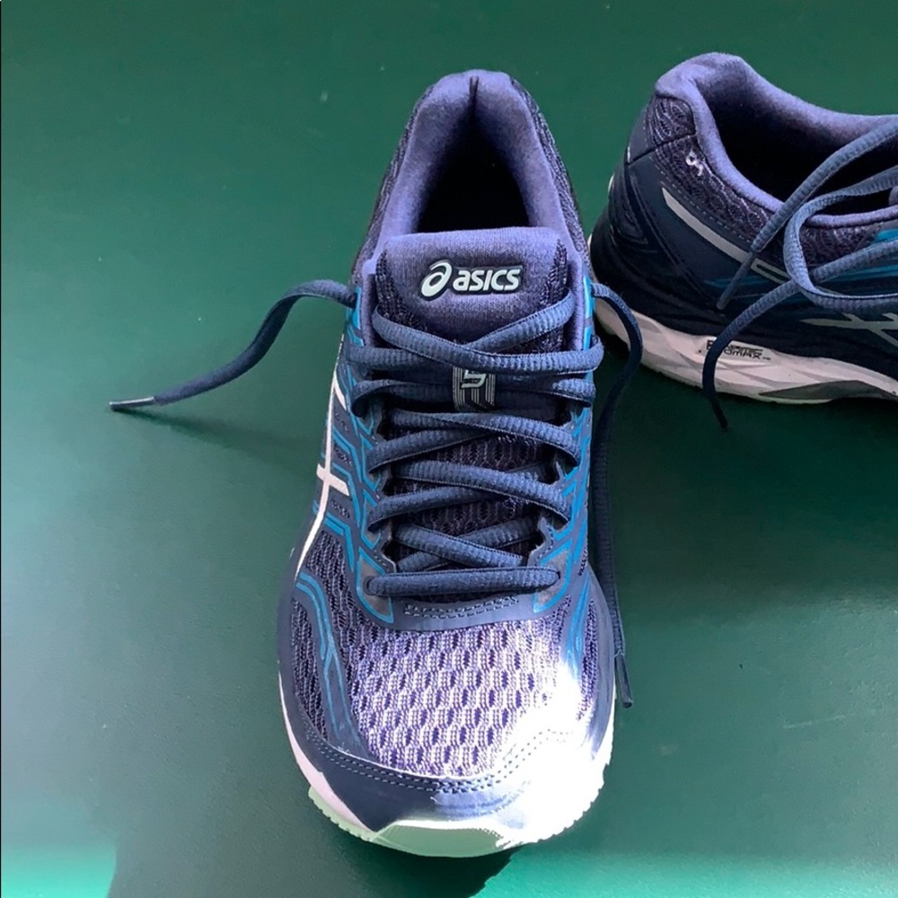 ASICS GT-2000 - Picture 2 of 3